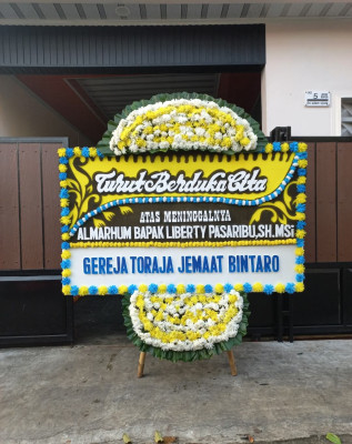 Papan Bunga Duka di Demangrejo